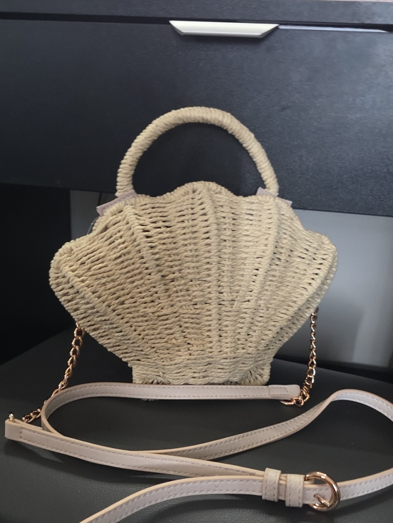 LC Lauren Conrad Handbags - LC Lauren Conrad Beige Woven Shell Crossbody with Chain Strap